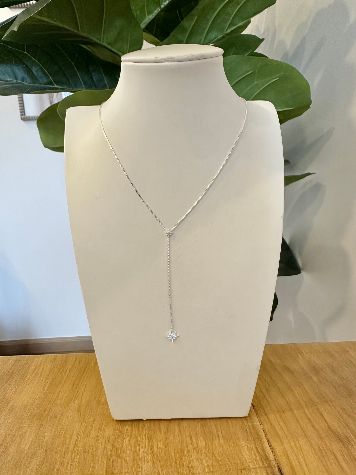 Collar cascada estrellas