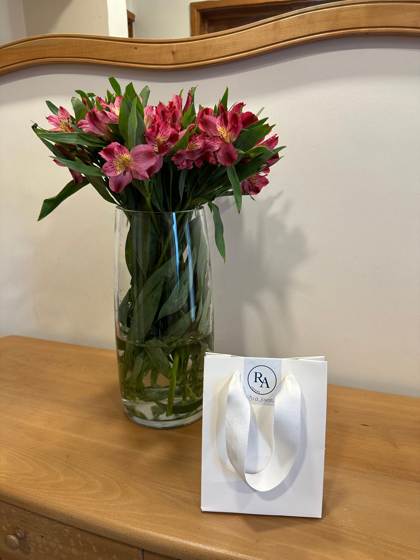 Prendedor protector bebé para ropa o cuna