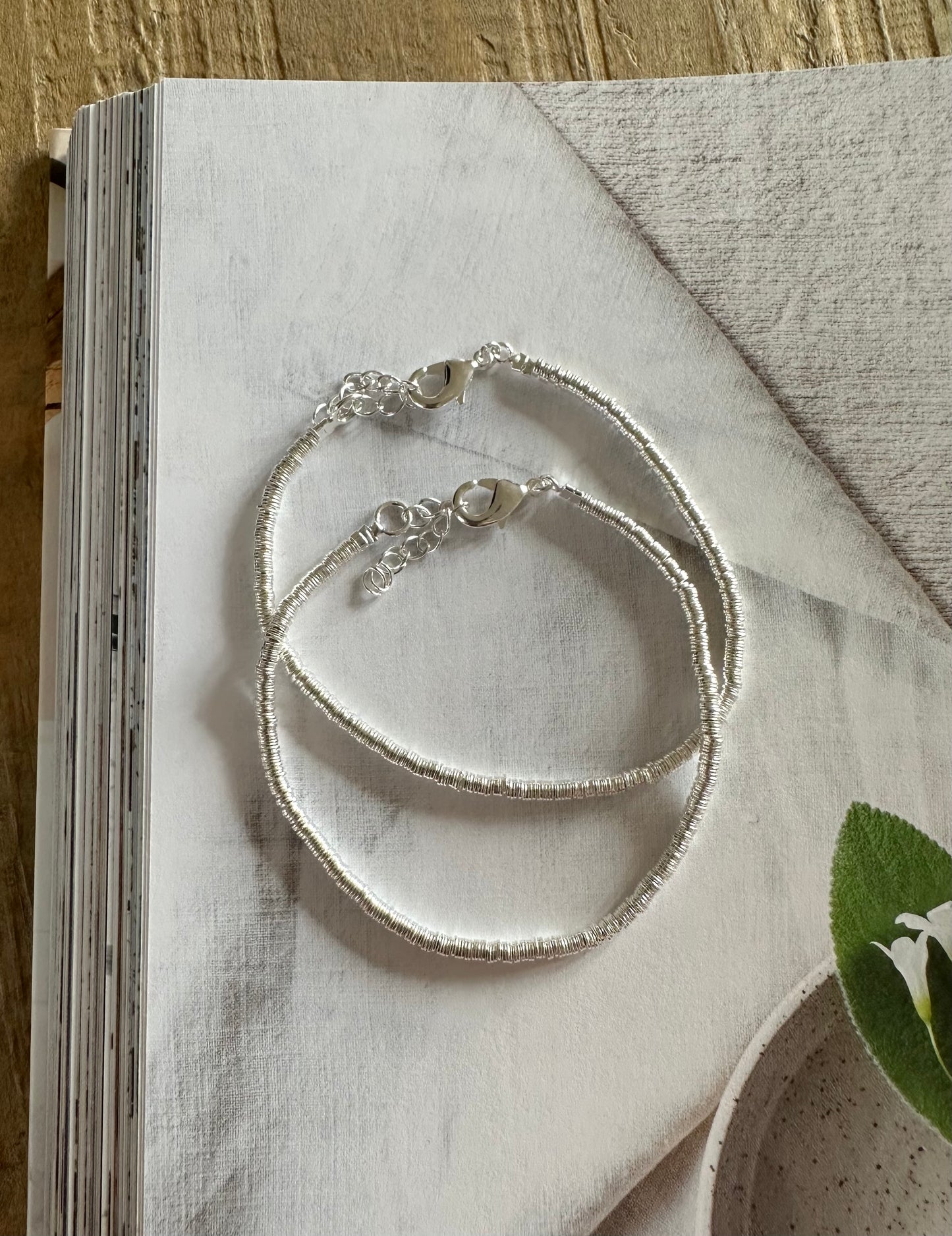 Pulsera argollitas plateadas