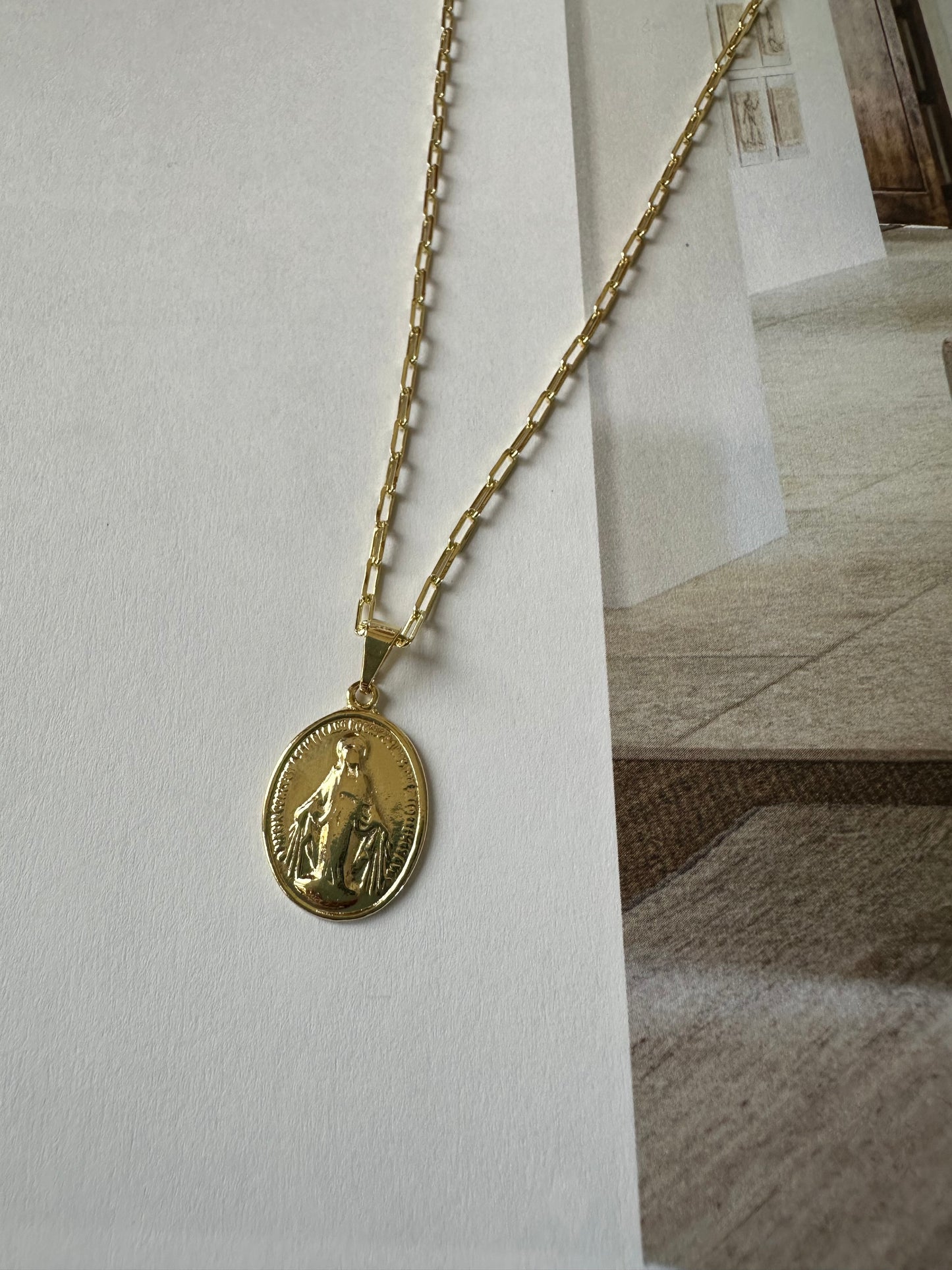 Collar Virgen de los Milagros