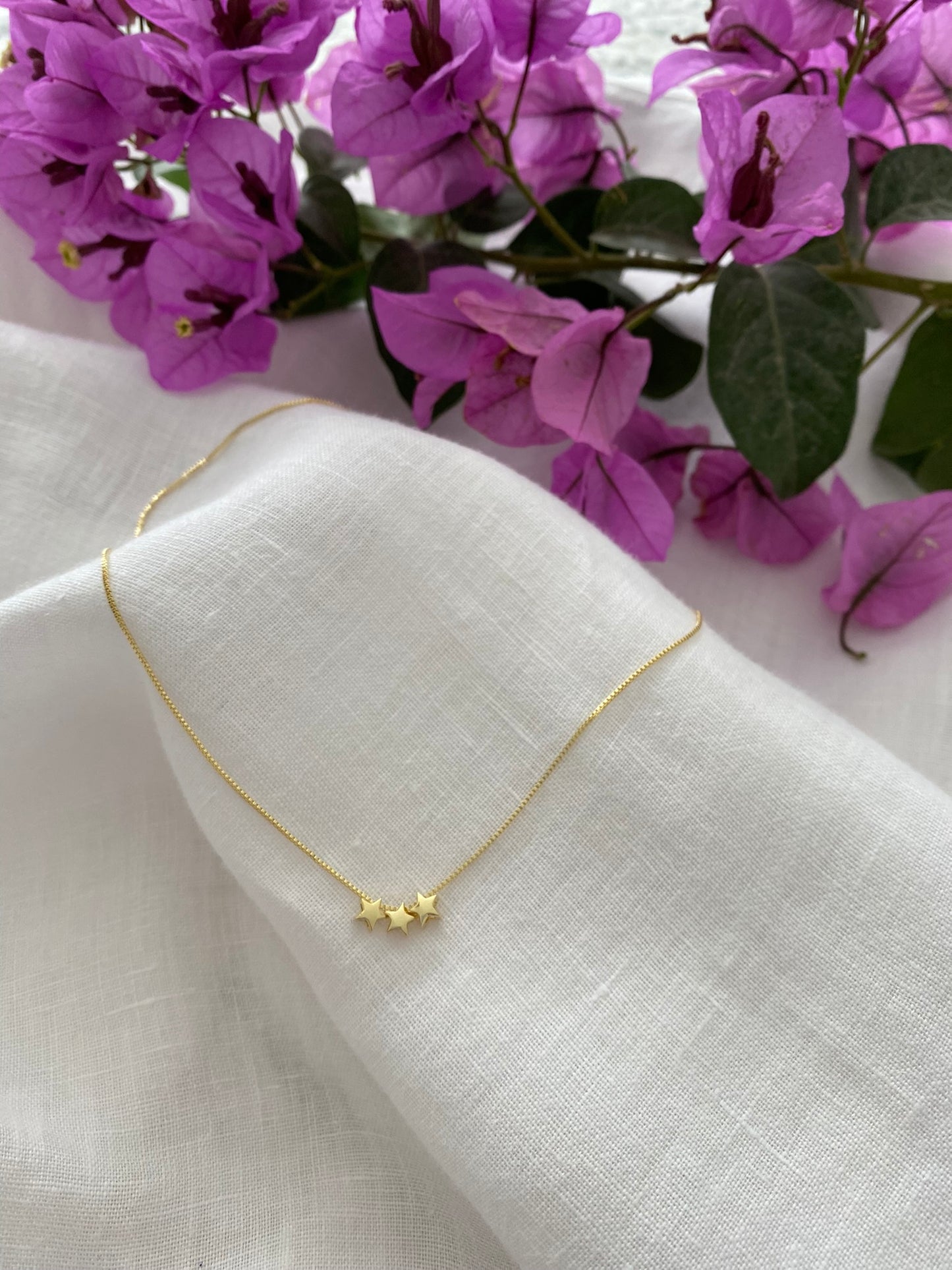 Collar tres estrellas