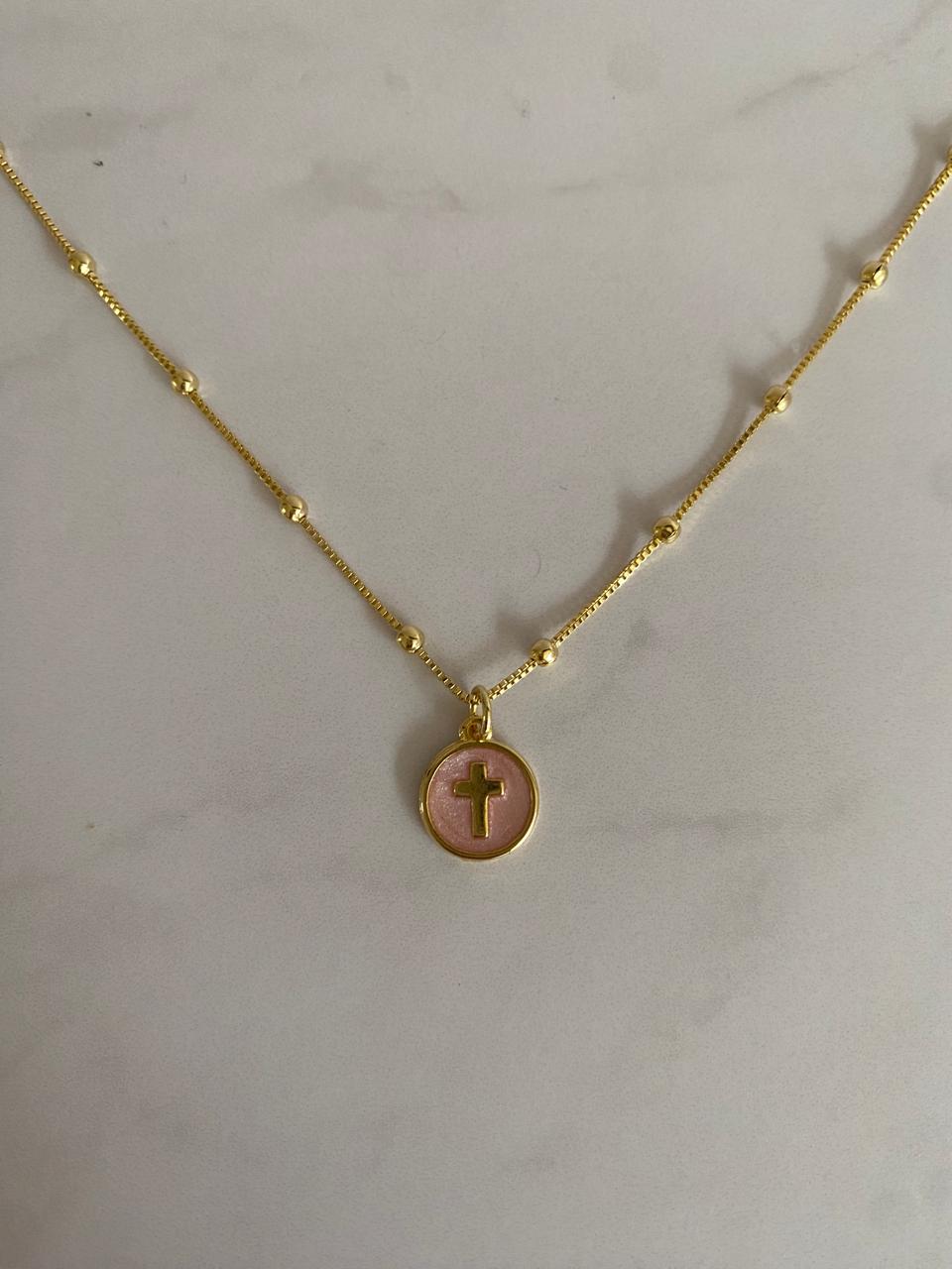 Collar Cruz resina