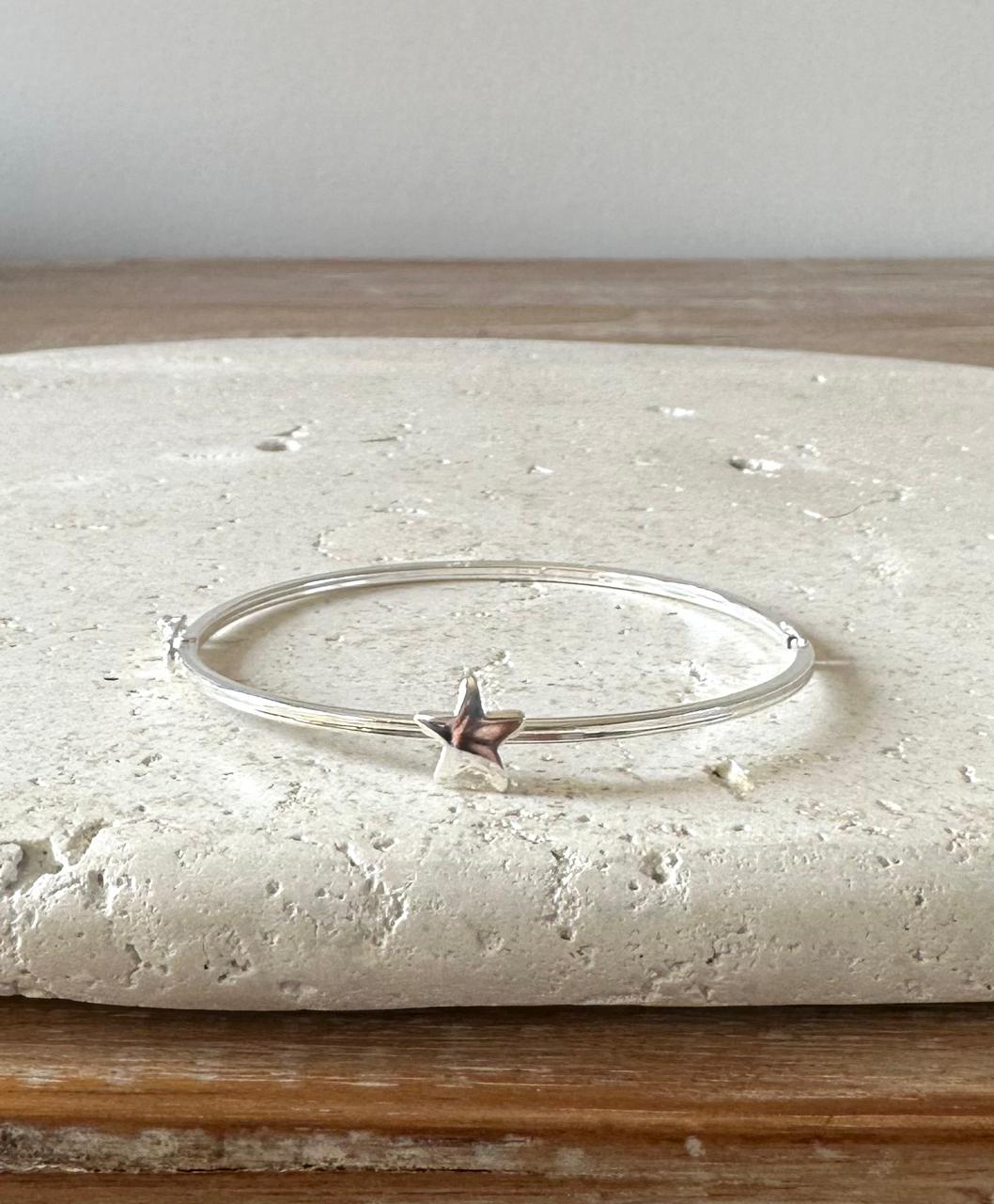 Esclava cerrada con estrella
