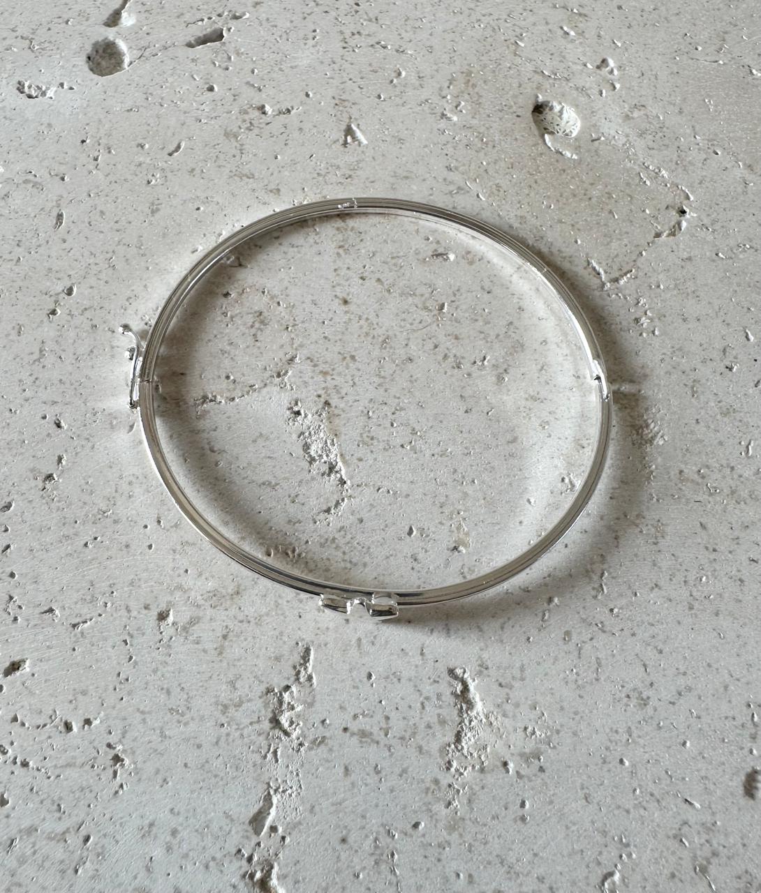 Esclava cerrada con estrella