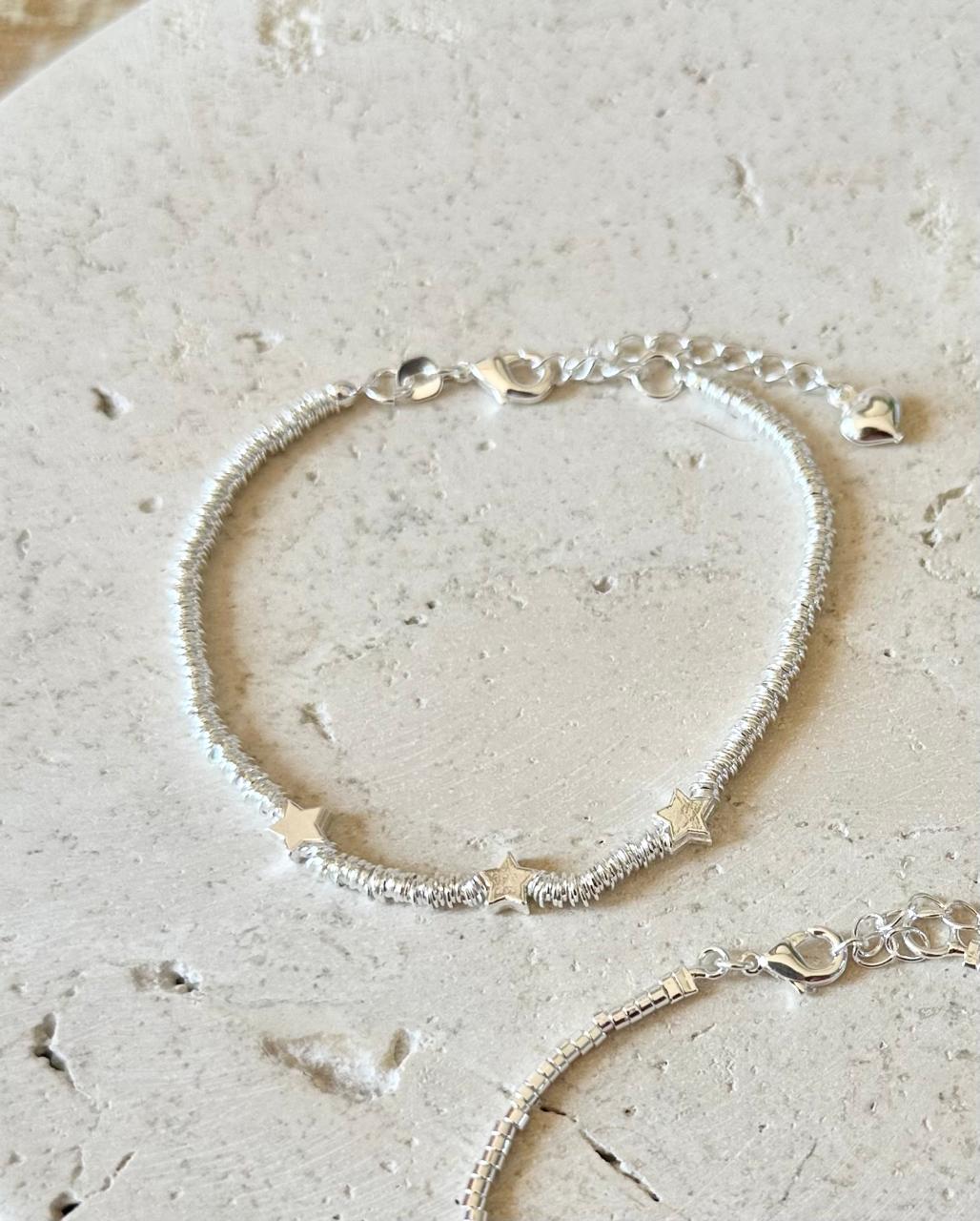 Pulsera de argollitas & 3 estrellas