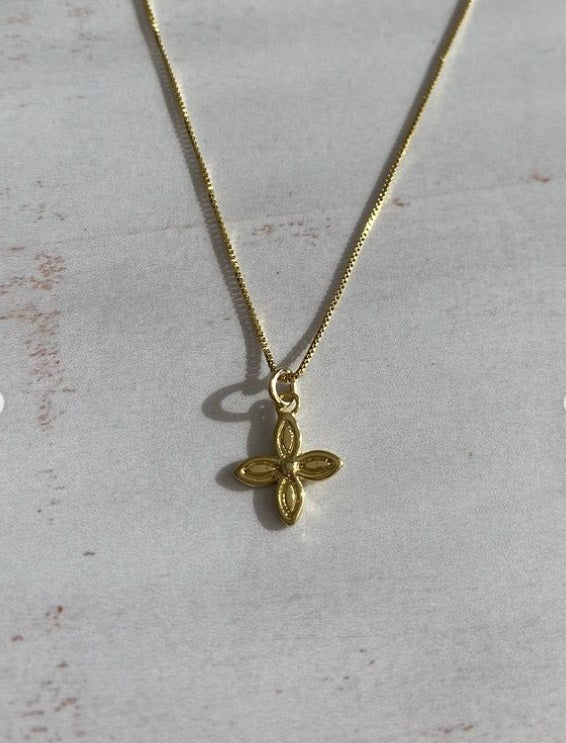 Collar Pétalos