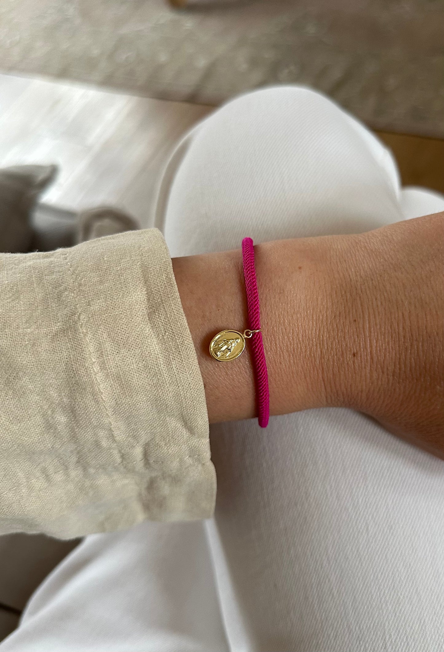 Pulsera cordón & dije bañado en oro