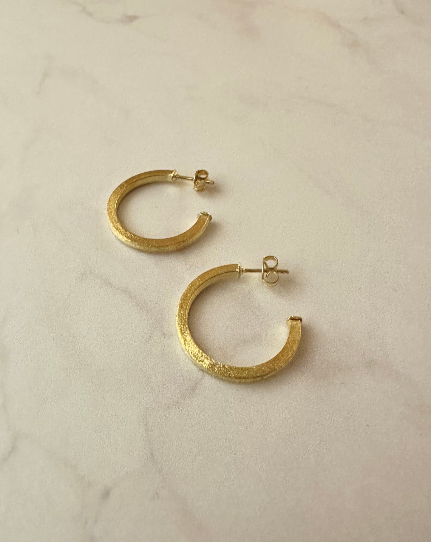 Argollas lijadas medianas