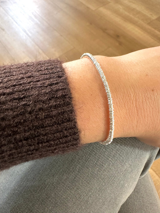 Pulsera argollitas plateadas