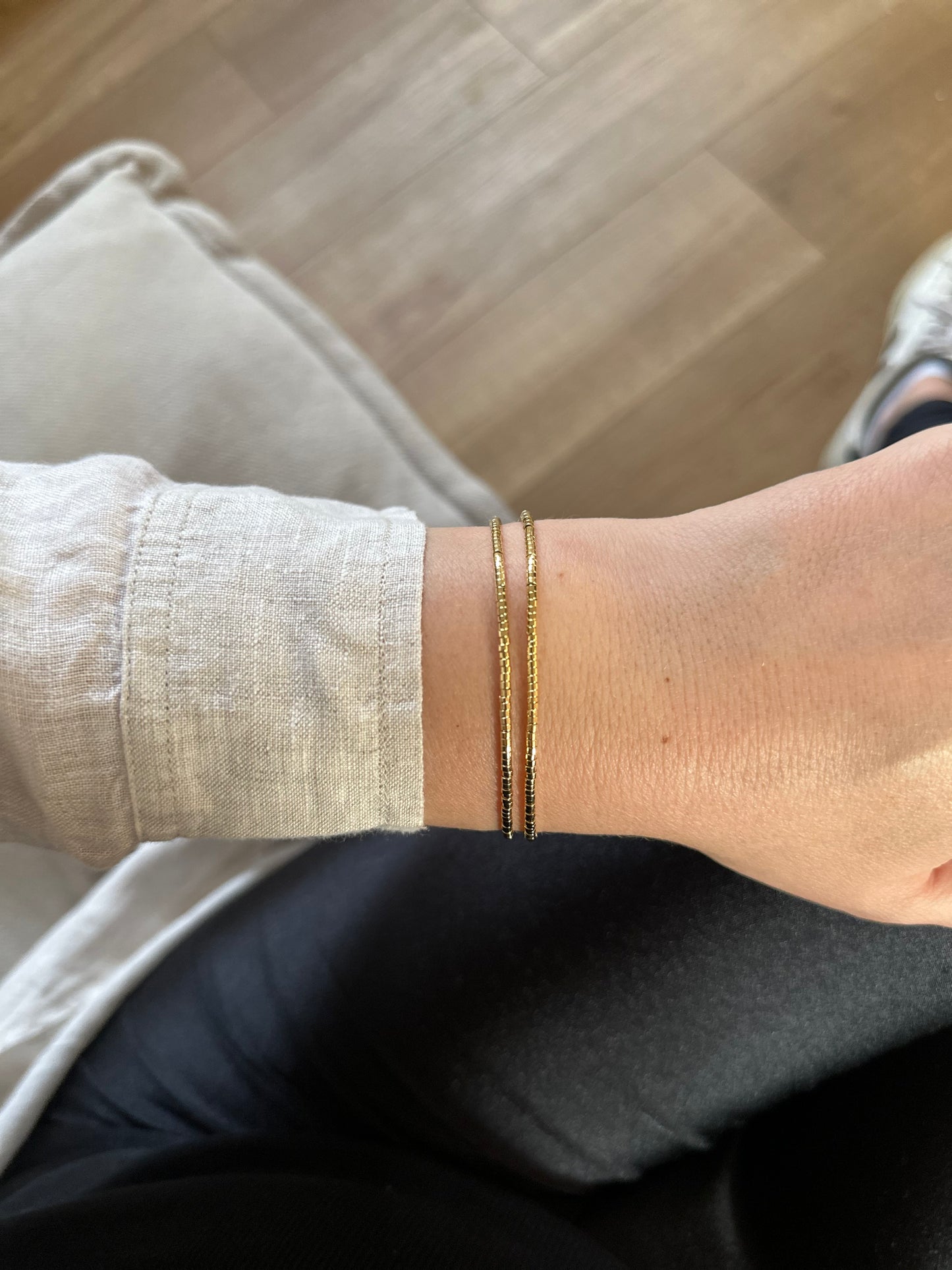 Pulsera mostacillas doradas