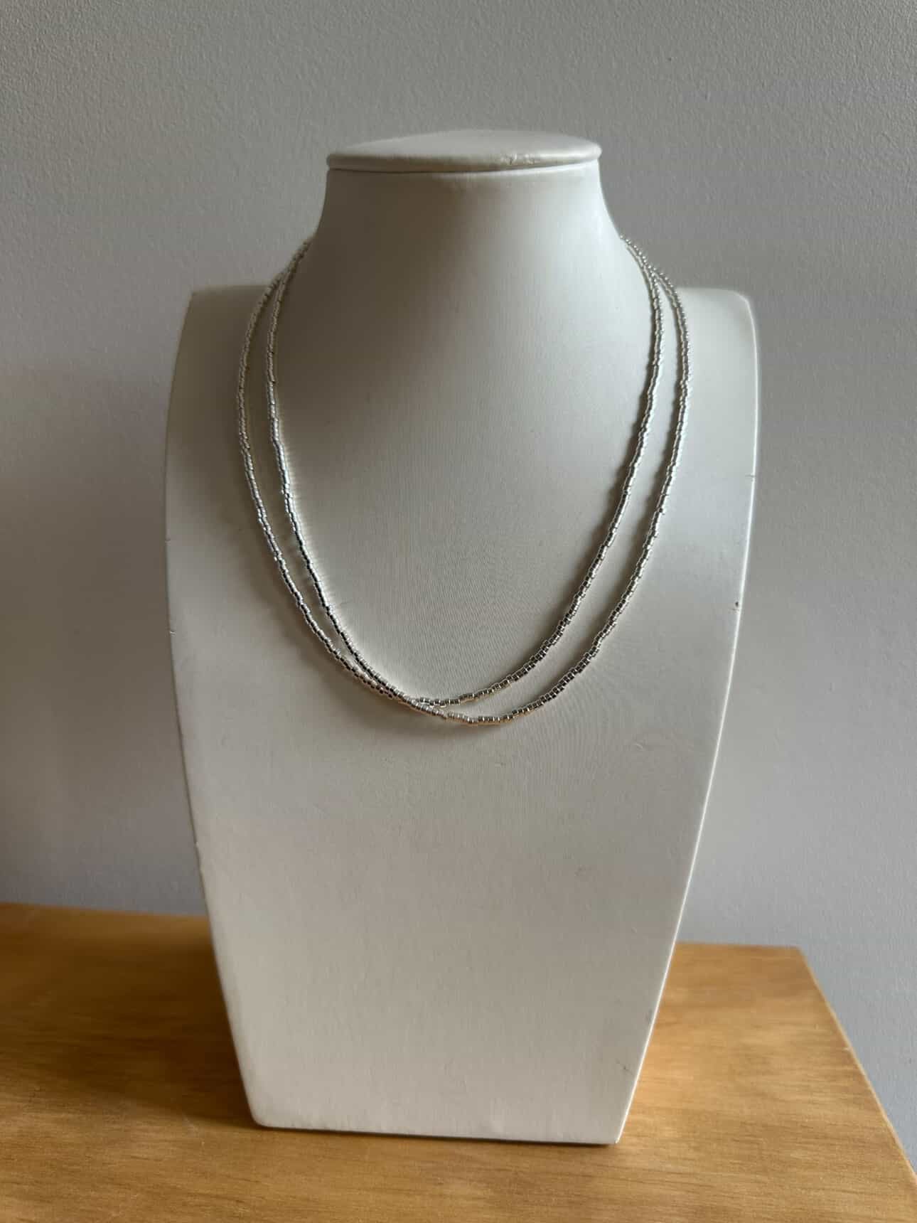 Collar/pulsera de mostacillas