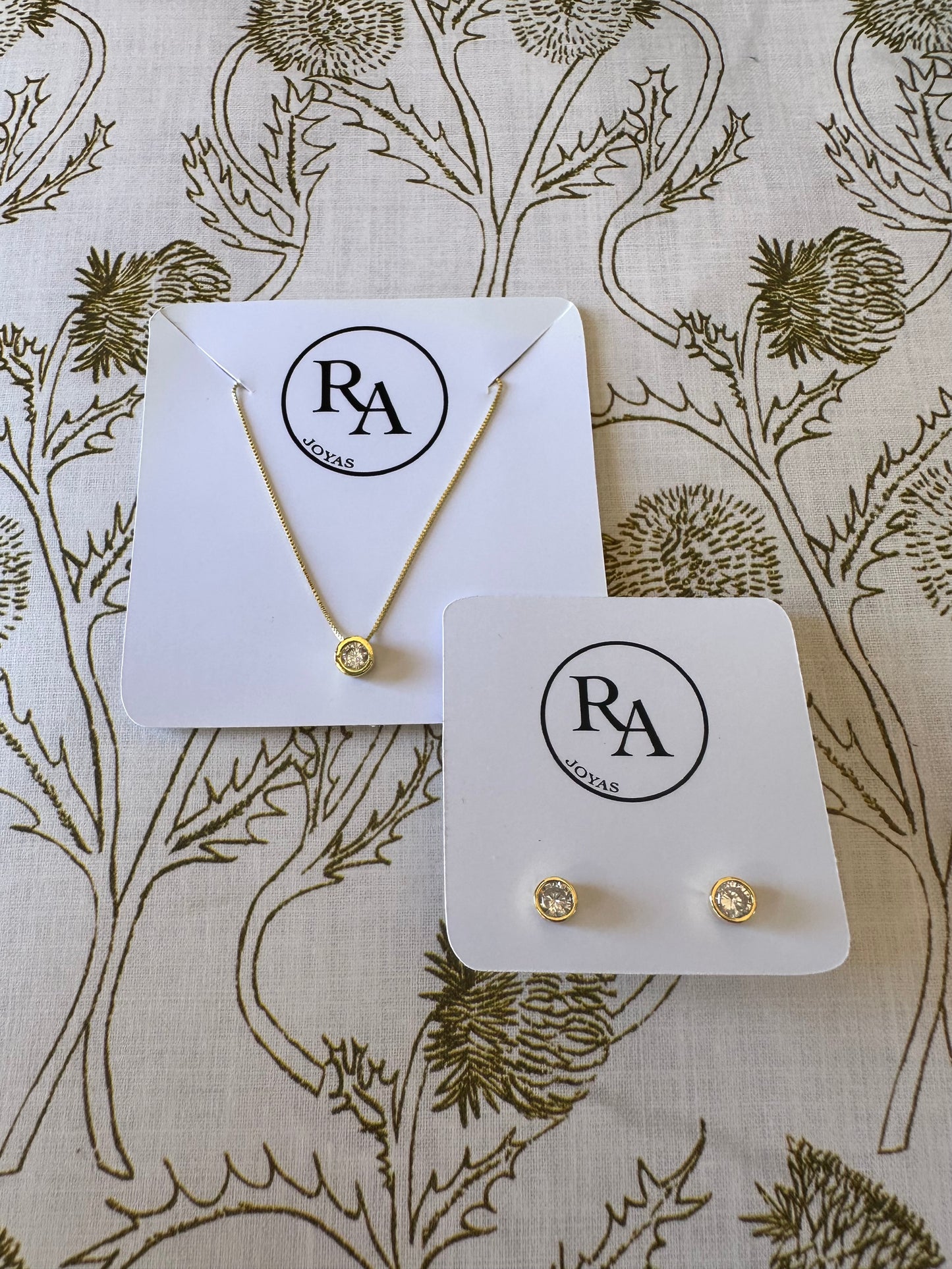 Collar y conjunto punto de luz