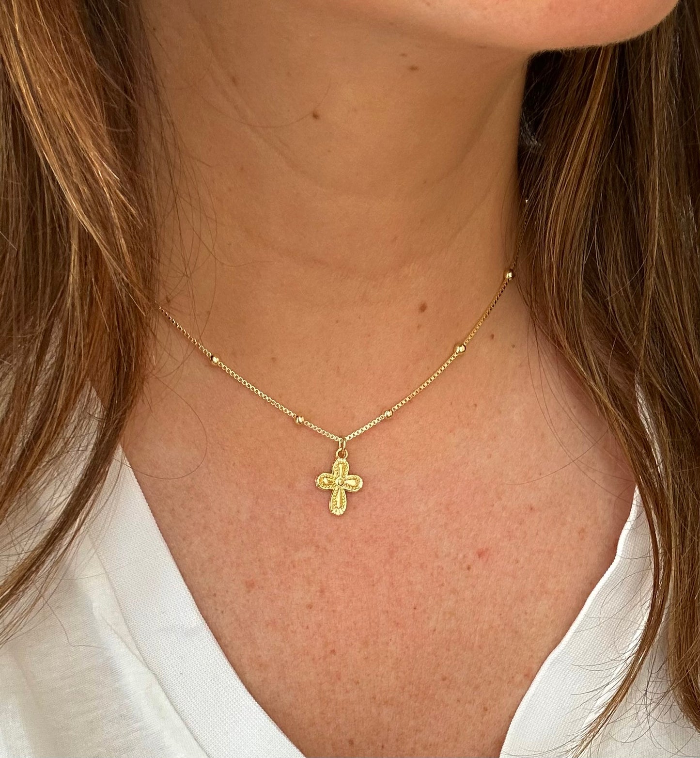 Collar cruz puntitos