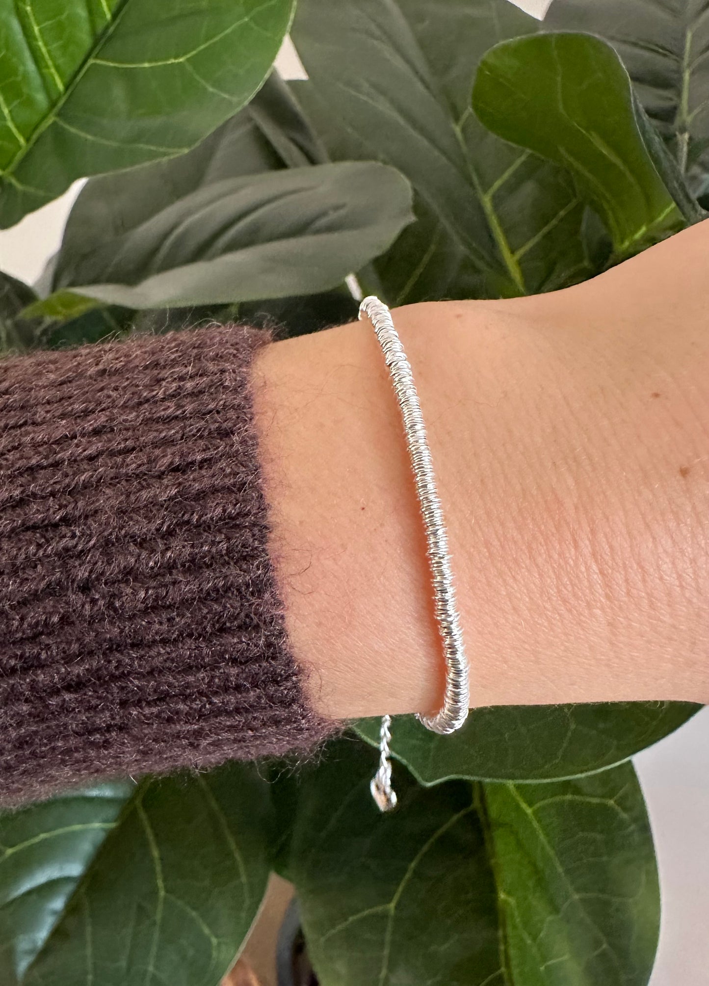 Pulsera argollitas plateadas