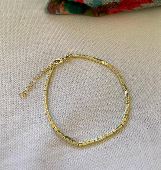Pulsera mostacillas cuadradas